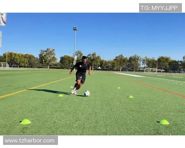 掌握足球过人技巧的十种方法轻松提升你的球场表现